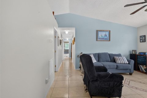 Casa en venta en Orlando, Florida, 3 dormitorios, 107.58 m2 № 2303156 - foto 16