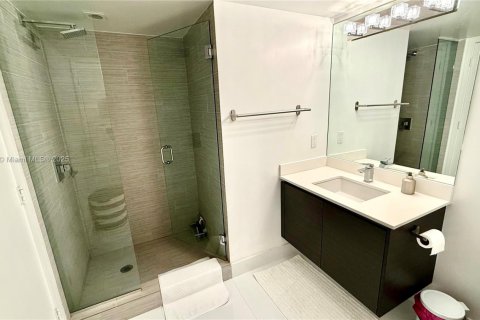 Condominio en venta en Sunny Isles Beach, Florida, 2 dormitorios, 141.58 m2 № 1954149 - foto 8