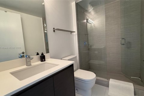 Condominio en venta en Sunny Isles Beach, Florida, 2 dormitorios, 141.58 m2 № 1954149 - foto 11