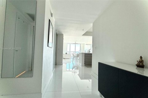 Condominio en venta en Sunny Isles Beach, Florida, 2 dormitorios, 141.58 m2 № 1954149 - foto 7