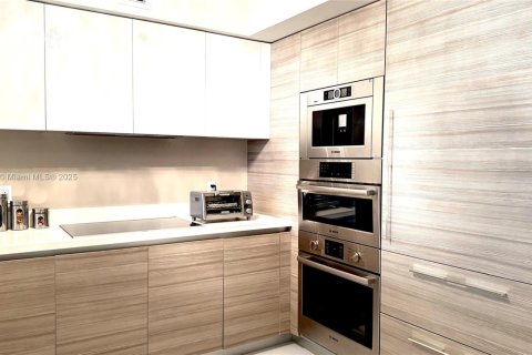 Condominio en venta en Sunny Isles Beach, Florida, 2 dormitorios, 141.58 m2 № 1954149 - foto 5