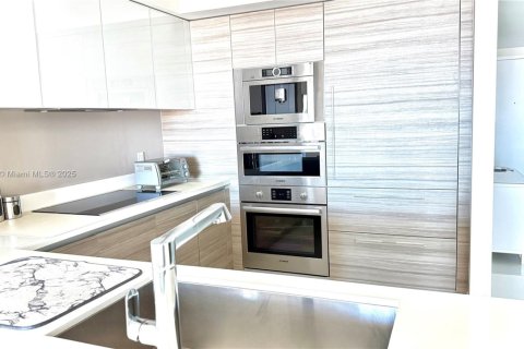 Condominio en venta en Sunny Isles Beach, Florida, 2 dormitorios, 141.58 m2 № 1954149 - foto 6