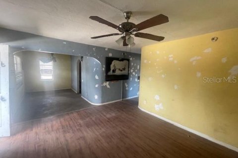 Commercial property in Daytona Beach, Florida 305.65 sq.m. № 1869644 - photo 10