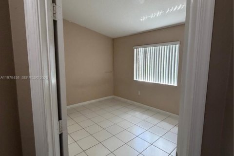 Copropriété à vendre à West Palm Beach, Floride: 2 chambres, 80.17 m2 № 2046341 - photo 3