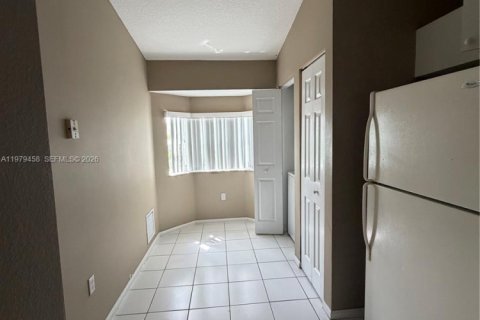 Copropriété à vendre à West Palm Beach, Floride: 2 chambres, 80.17 m2 № 2046341 - photo 12