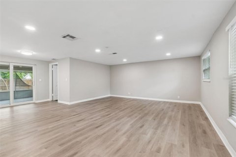 Casa en venta en Clearwater, Florida, 3 dormitorios, 106.84 m2 № 2206626 - foto 4