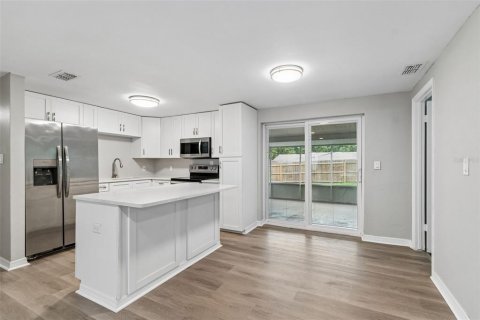Casa en venta en Clearwater, Florida, 3 dormitorios, 106.84 m2 № 2206626 - foto 10