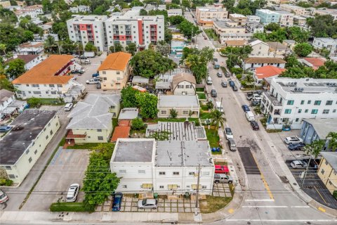 Villa ou maison à louer à Miami, Floride: 4 chambres, 341.79 m2 № 2179789 - photo 4