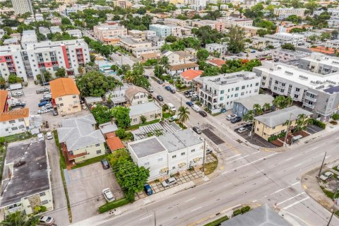Villa ou maison à louer à Miami, Floride: 4 chambres, 341.79 m2 № 2179789 - photo 6
