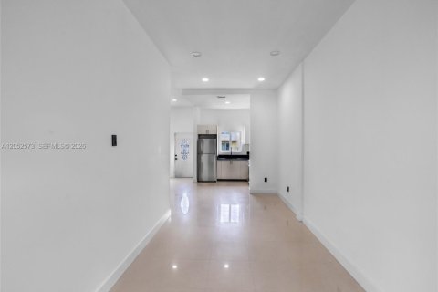 Villa ou maison à louer à Miami, Floride: 4 chambres, 341.79 m2 № 2179789 - photo 29