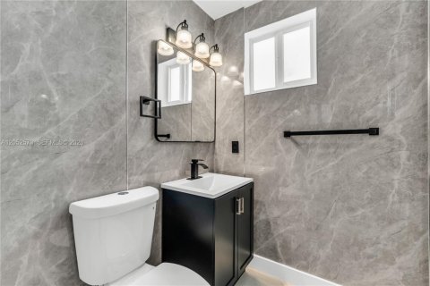 Villa ou maison à louer à Miami, Floride: 4 chambres, 341.79 m2 № 2179789 - photo 26