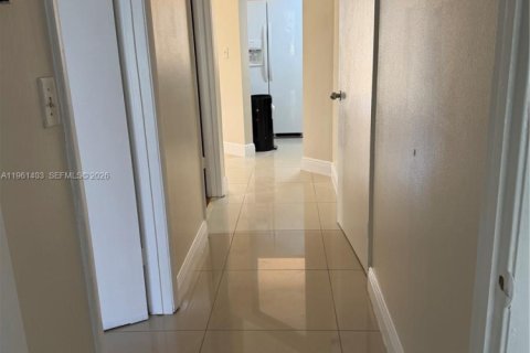 Casa en alquiler en Sunrise, Florida, 2 dormitorios, 82.22 m2 № 2023304 - foto 13