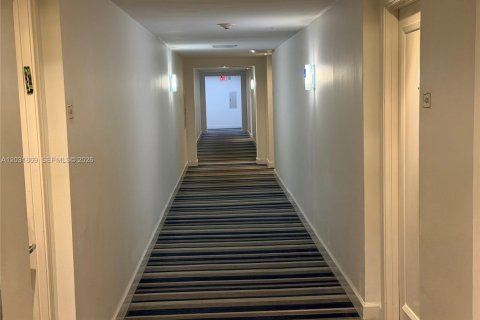 Copropriété à vendre à Aventura, Floride: 2 chambres, 100.43 m2 № 2186318 - photo 30