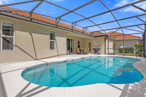 House in Davenport, Florida 4 bedrooms, 201.78 sq.m. № 2108697 - photo 18