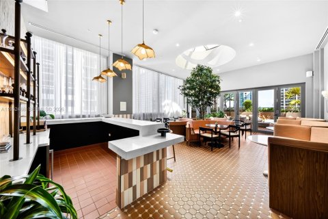 Condominio en venta en Miami, Florida, 1 dormitorio, 58.53 m2 № 2248011 - foto 19