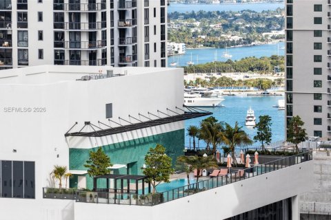 Condominio en Miami, Florida, 1 dormitorio № 2248011