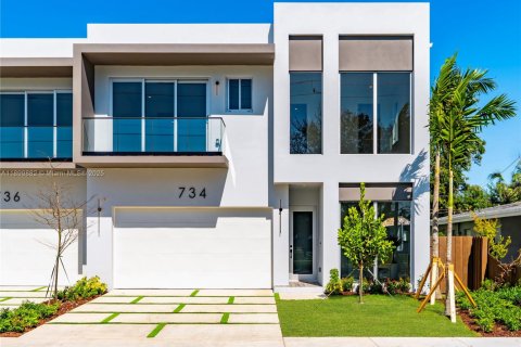 Villa ou maison à vendre à Fort Lauderdale, Floride: 4 chambres, 232.72 m2 № 1951939 - photo 1