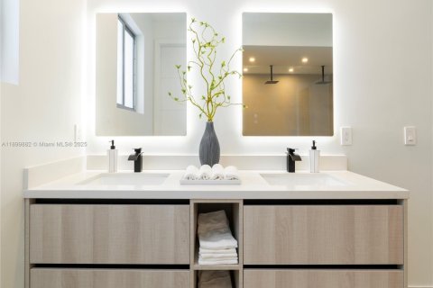 Villa ou maison à vendre à Fort Lauderdale, Floride: 4 chambres, 232.72 m2 № 1951939 - photo 17