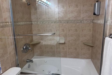 Condominio en venta en Miami Beach, Florida, 36.23 m2 № 1889715 - foto 8