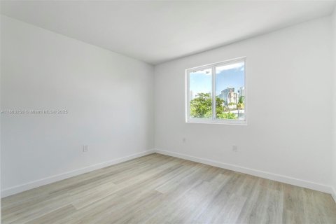 Appartement à louer à Miami, Floride: 2 chambres, 1473.06 m2 № 1891675 - photo 7