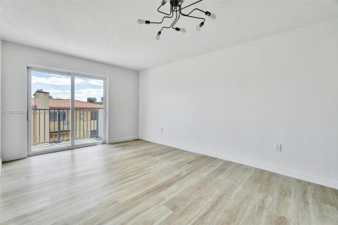Appartement à louer à Miami, Floride: 2 chambres, 1473.06 m2 № 1891675 - photo 5