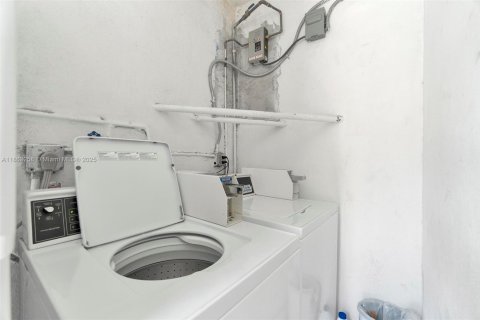 Appartement à louer à Miami, Floride: 2 chambres, 1473.06 m2 № 1891675 - photo 18