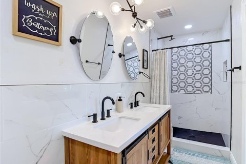 Villa ou maison à louer à Tampa, Floride: 3 chambres, 159.79 m2 № 2387522 - photo 25