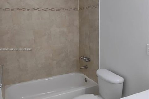 Condo in Sunrise, Florida, 2 bedrooms  № 1865521 - photo 8
