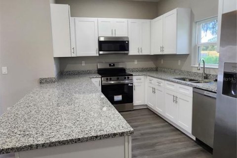 Villa ou maison à vendre à Tampa, Floride: 3 chambres, 116.22 m2 № 2104521 - photo 17