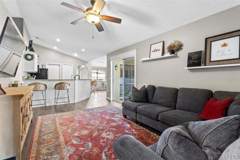 House in Spring Hill, Florida 4 bedrooms, 156.82 sq.m. № 1884247 - photo 23