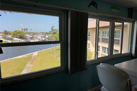Copropriété à vendre à New Port Richey, Floride: 2 chambres, 128.95 m2 № 1625170 - photo 8