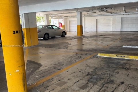 Купить кондоминиум в Майами-Бич, Флорида 2 спальни, 123.19м2, № 1977224 - фото 18