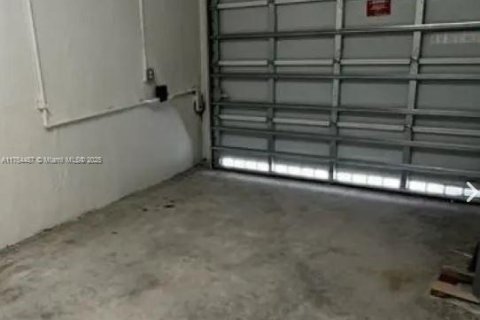 Touwnhouse à louer à Homestead, Floride: 3 chambres, 123.65 m2 № 1985271 - photo 5