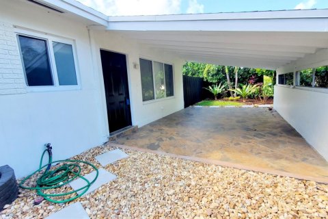 Villa ou maison à Boca Raton, Floride 3 chambres, 105.07 m2 № 1225841