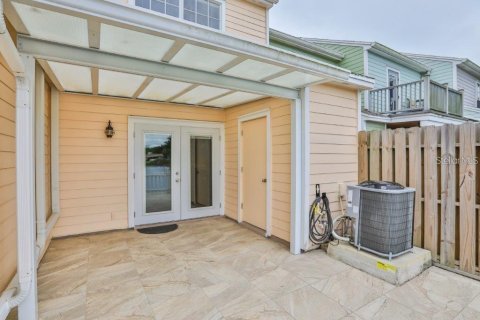 Copropriété à louer à Tampa, Floride: 2 chambres, 108.7 m2 № 2157848 - photo 13
