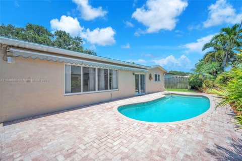 Casa en alquiler en Cooper City, Florida, 3 dormitorios, 177.54 m2 № 1888714 - foto 1
