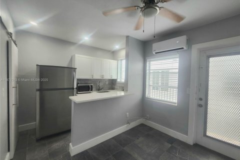 Copropriété à louer à Miami Beach, Floride № 1922262 - photo 8