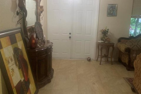 Villa ou maison à vendre à West Palm Beach, Floride: 4 chambres, 287.81 m2 № 2242970 - photo 3