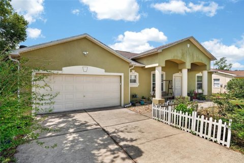 Villa ou maison à vendre à Ocala, Floride: 3 chambres, 189.52 m2 № 2209432 - photo 2