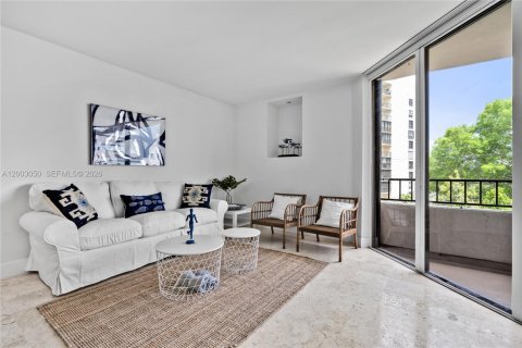 Condominio en venta en Key Biscayne, Florida, 3 dormitorios, 159.79 m2 № 2066689 - foto 14