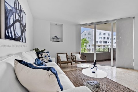 Condominio en venta en Key Biscayne, Florida, 3 dormitorios, 159.79 m2 № 2066689 - foto 15