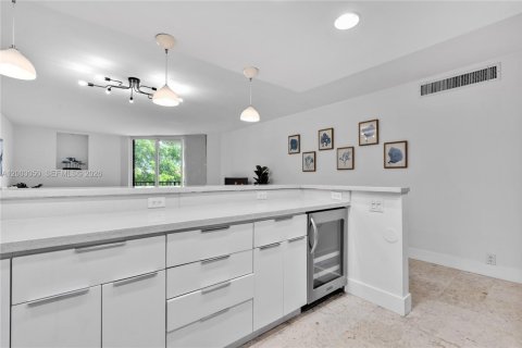 Condominio en venta en Key Biscayne, Florida, 3 dormitorios, 159.79 m2 № 2066689 - foto 7