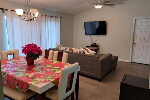 House in Kissimmee, Florida 3 bedrooms, 109.53 sq.m. № 1583454 - photo 6