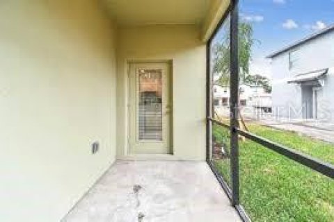 Townhouse in Wesley Chapel, Florida 3 bedrooms, 166.02 sq.m. № 1825204 - photo 25