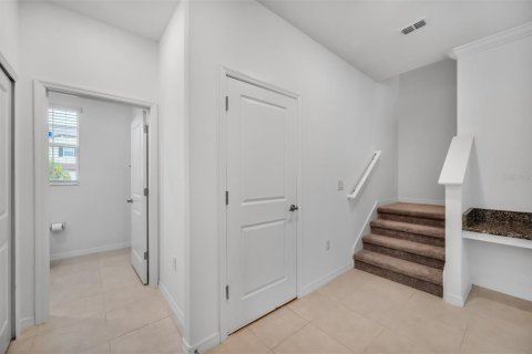 Townhouse in Wesley Chapel, Florida 3 bedrooms, 166.02 sq.m. № 1825204 - photo 4