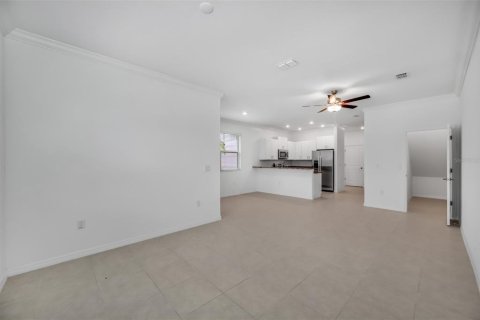 Townhouse in Wesley Chapel, Florida 3 bedrooms, 166.02 sq.m. № 1825204 - photo 7