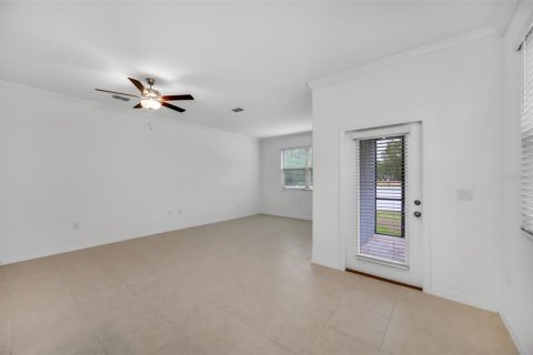 Townhouse in Wesley Chapel, Florida 3 bedrooms, 166.02 sq.m. № 1825204 - photo 8