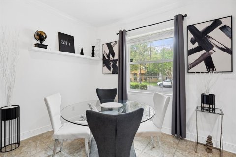 Touwnhouse à vendre à Orlando, Floride: 2 chambres, 160.07 m2 № 2219589 - photo 6