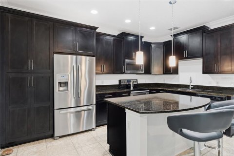 Touwnhouse à vendre à Orlando, Floride: 2 chambres, 160.07 m2 № 2219589 - photo 4