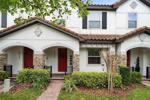 Touwnhouse à vendre à Orlando, Floride: 2 chambres, 160.07 m2 № 2219589 - photo 2